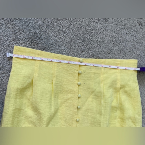 Kourt|| Butter Yellow Enza Midi skirt Size L Viscose and Nylon - Picture 8 of 9